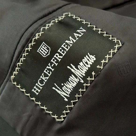 Vintage Hickey Freeman for Neiman Marcus Two-Button Sport Coat - Picture 4 of 5